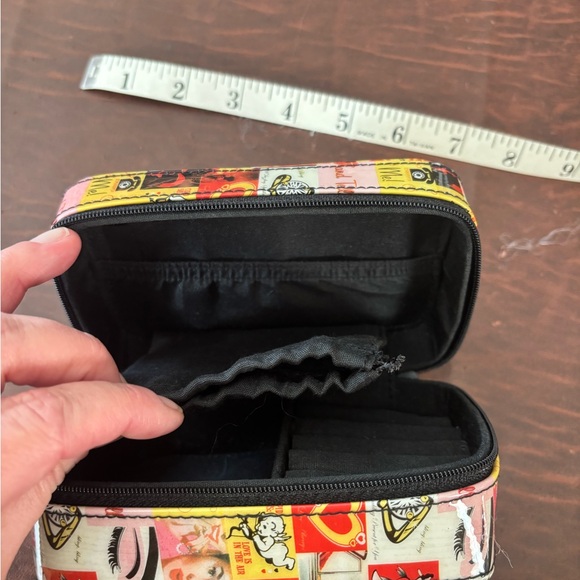 Retro Pop Art Travel Jewelry Box - Picture 6 of 6